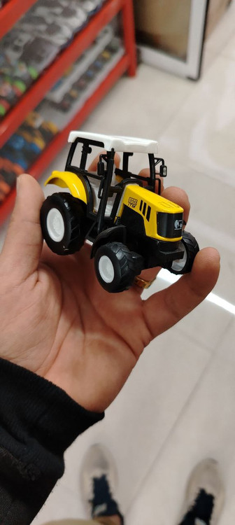 ماکت ماشین تراکتور مزرعه